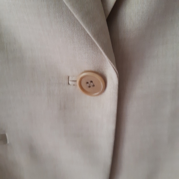 Josef tan ecru neutral lightweight wool blend blazer jacket. Size 6 - Picture 5 of 6